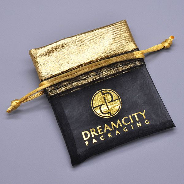 Bolsa de organza para joyería con parte superior metálica y logotipo