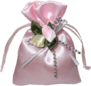 Bolsas de satén personalizadas con rosetas dobles para favores de boda