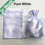 Commerce de gros de sacs à cordon en soie satinée en stock, blanc