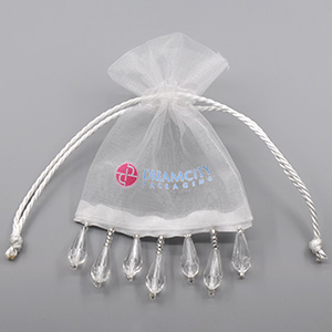 Sacchetti regalo in organza con perline e logo