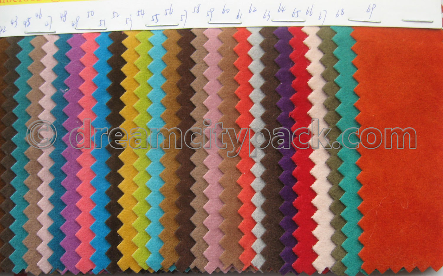 Options de couleur pour le tissu en velours