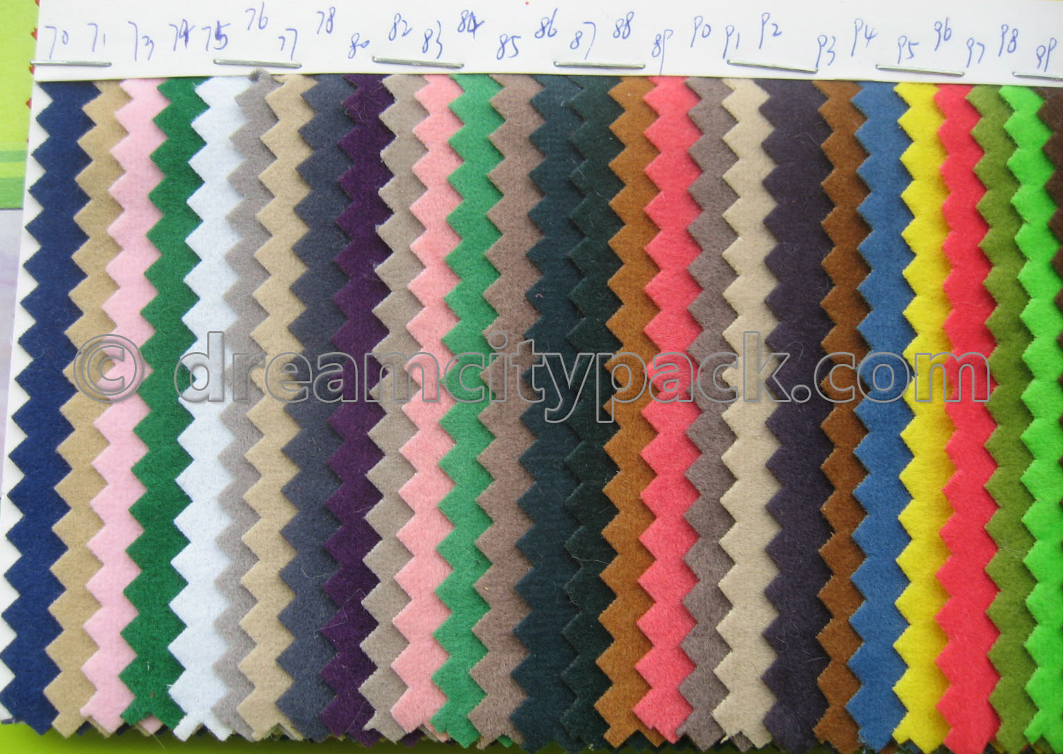 Options de couleur pour le tissu en velours