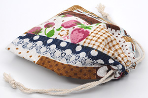 Bolsas de lino con cordón personalizadas con estampado multicolor
