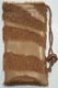 Bolso de piel sintética con cordón y pieles, marrón