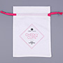 Personnalisez les sacs en mousseline de coton biologique avec le logo sérigraphié et le ruban de satin