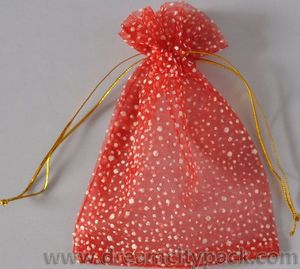 Sacchetti di organza decorativi innevati per bomboniere rossa