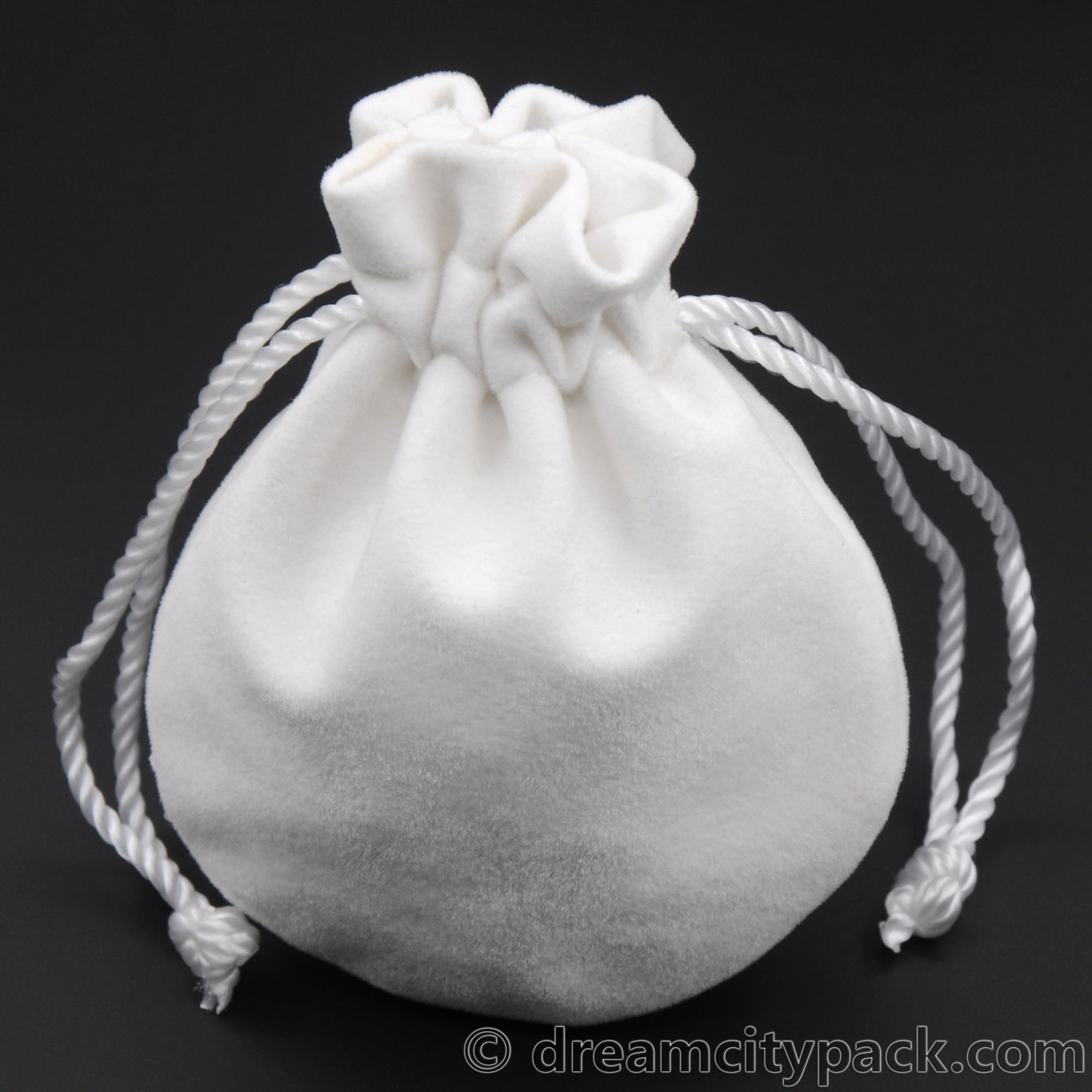 Wholesale Velvet Bags Drawstring Jewelry Pouches with Round Bottom in Stock